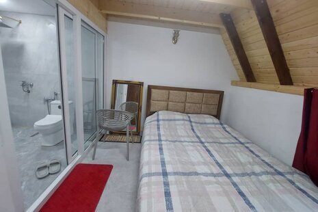 کلبه سوئیسی دوبلکس دوخواب جکوزی دار در متل قو