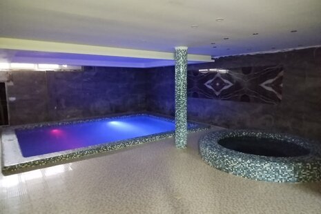 ویلا تریپلکس استخردار سه خواب در رودهن