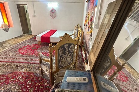 اتاق حیات در اقامتگاه بومگردی قشم