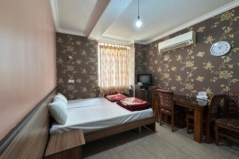 واحد تکخواب 201 در هتل آپارتمان قشم