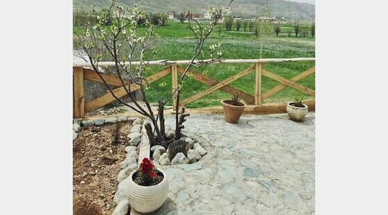 سوییت در اقامتگاه بوم‌گردی در فیروزکوه