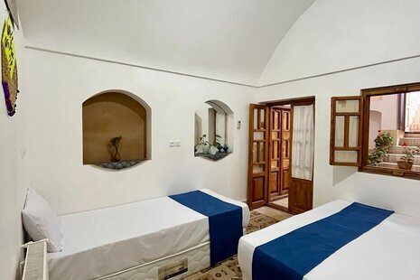 اتاق سرای جهانگرد یزد(سه تخته زیر همکف)