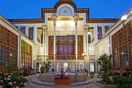 اتاق دو نفره گوشواره (1) در هتل اصفهان