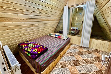کلبه سوئیسی مبله دوخواب در اسالم