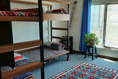 سوییت زیما در اقامتگاه بومگردی در فیروزکوه