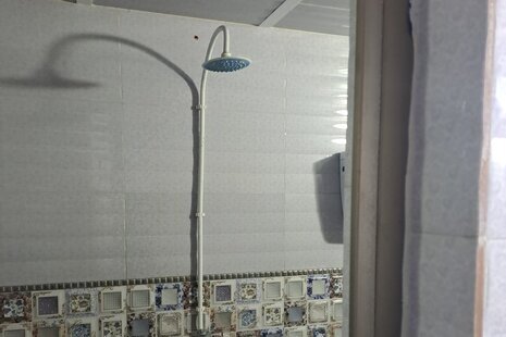 واحد استخردار در طبقه همکف ویلا محمودآباد