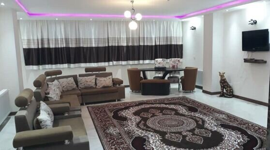 آپارتمان 12 در خانه مسافر گل یاس