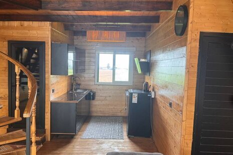 کلبه سوئیسی مبله دوخواب دریاچه در ساری