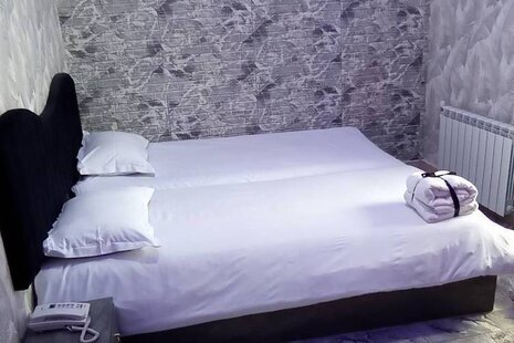 واحد مبله تکخواب دونفره دبل در هتل آپارتمان در بندرانزلی