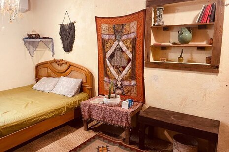 اتاق بوهو در هاستل هرمز