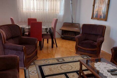 واحد مبله دوخواب در طبقه همکف ویلا در بندر انزلی