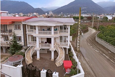 عمارت آپادانا تریپلکس چهار خواب استخردار در رامسر