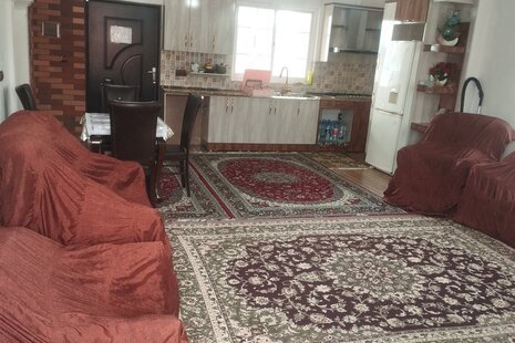 واحد تکخواب پدر و پسر در طبقه اول ویلای فومن