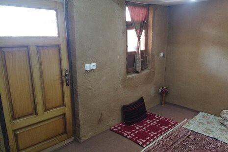 اتاق بی بی مریم 4 در اقامتگاه بومگردی سامان