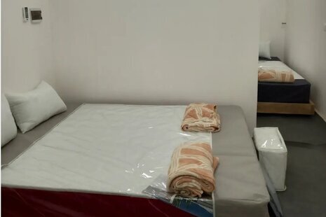 اتاق تابستانه در طبقه همکف اقامتگاه بومگردی کاشان