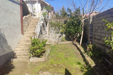 واحد دو خواب یاس در طبقه دوم ویلا لاهیجان