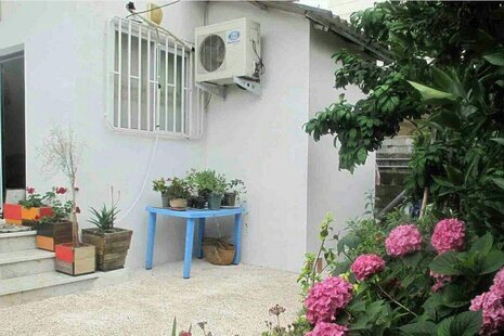 واحد مبله تکخواب طبقه همکف ویلا در رامسر