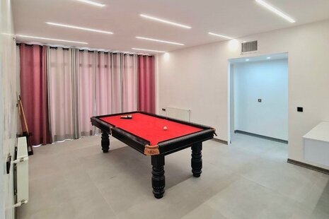 ویلا دوبلکس استخردار رو باز سه خواب مستر اوتانا در کردان