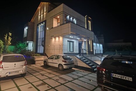 عمارت مبله چهارطبقه 5 خواب استخردار آوان در کردان