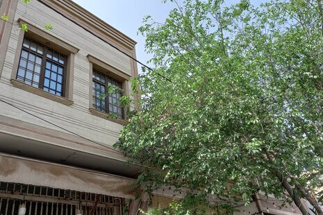 سوئیت 27 متری گلدار در کاشان