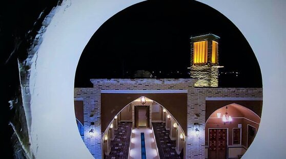 اتاق کرشاهی در اقامتگاه بومگردی کاشان