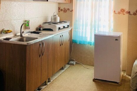 اتاق 1 در اقامتگاه بومگردی الموت