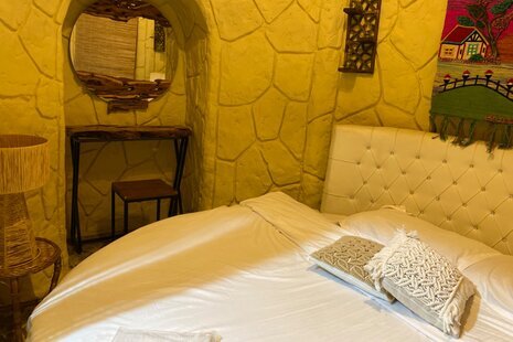 اتاق بامبو در اقامتگاه بومگردی بندر انزلی