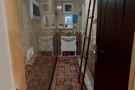 واحد تکخواب مبله در طبقه همکف ویلا بابل