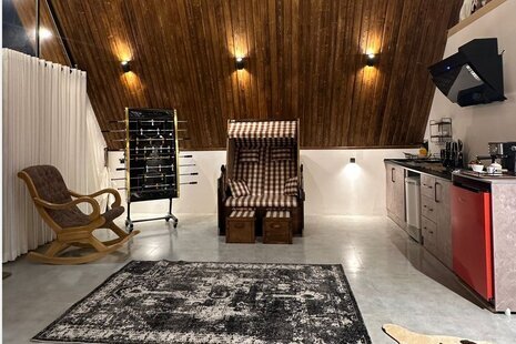 کلبه سوئیسی دوخواب زرین در نور