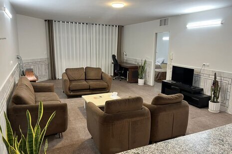 آپارتمان دوخواب مبله میرعماد 1 در اصفهان