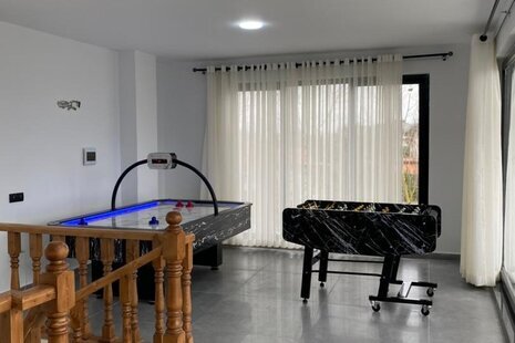 ویلا تریپلکس سه خواب استخردار کد 384 در محمودآباد