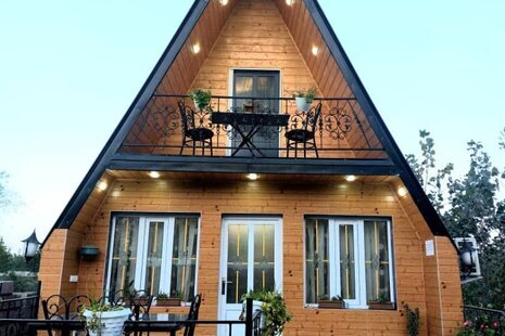 کلبه سوئیسی دوبلکس دو خواب با جکوزی در بندرانزلی