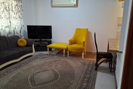 آپارتمان تکخواب داریوش در بندر انزلی