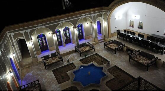 اتاق دو تخته در اقامتگاه بومگردی در یزد