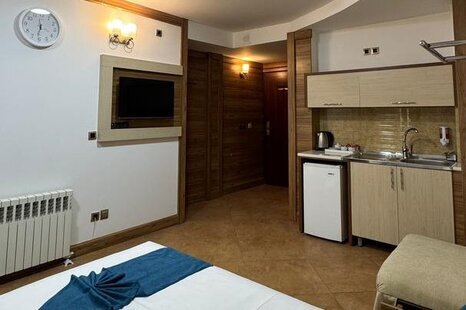 اتاق چهار نفره اندرزگو در هتل مشهد