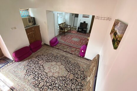 اتاق هخامنشیان در اقامتگاه بومگردی گلوگاه