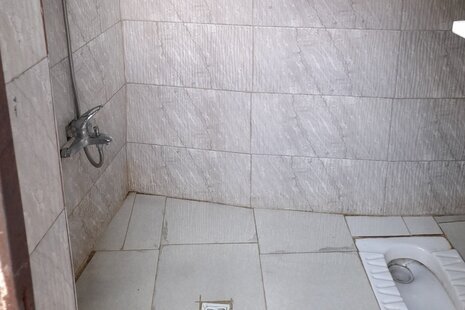 سوئیت لب رودخانه در شفت