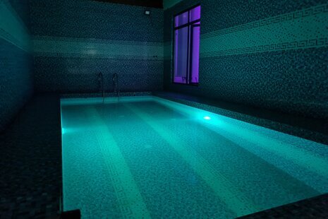 ویلا استخردار دوخواب رویال در کردان