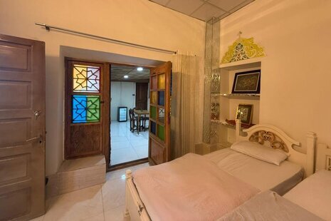 اتاق شماره 7 در اقامتگاه بومگردی شیراز