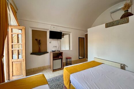 اتاق سرای جهانگرد یزد(سه تخته همکف)