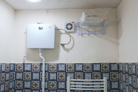 اتاق 6 در طبقه زیرهمکف اقامتگاه بومگردی نطنز