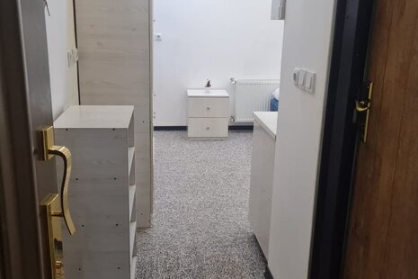 اتاق 28 متری در هتل آپارتمان 4 قم