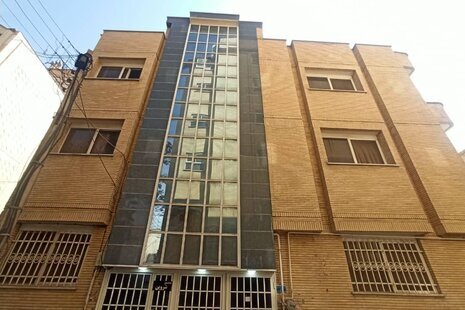 سوئیت 25 متری شروین واحد 4 در اصفهان