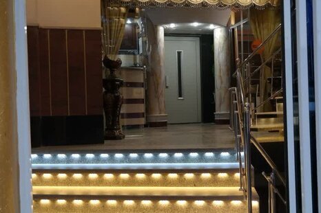 واحد تکخواب 4 نفره هتل آپارتمان در مشهد
