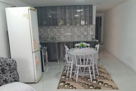 واحد مبله تکخواب در طبقه همکف ویلا طبیعت در محمودآباد