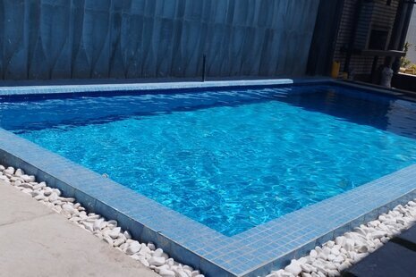 ویلا دوخواب استخردار زنبق در چهارباغ