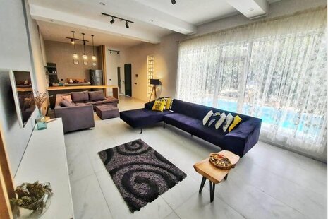 ویلا استخردار در کردان