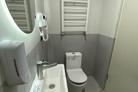 اتاق خصوصی دبل 1 در هاستل فیروزه شریعتی