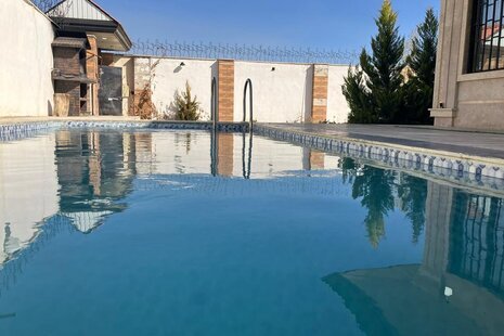 ویلا استخردار دوخواب بهار کیانمهر در چهارباغ