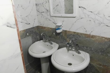 اتاق 4 تخته 1 در مهمانسرا لار